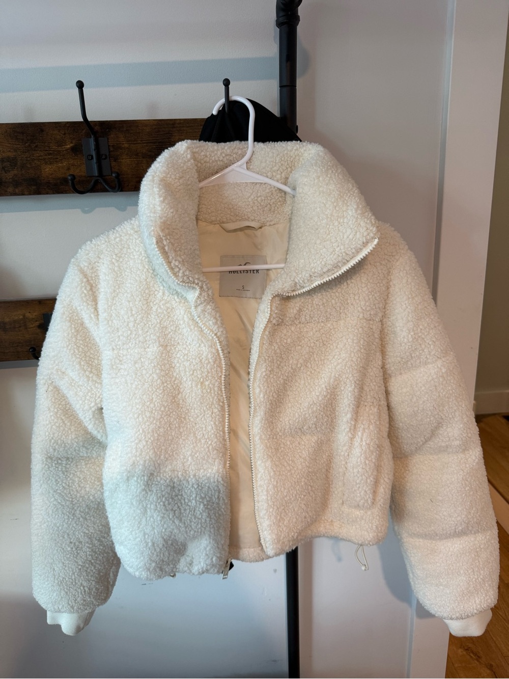 Hollister Teddy Puffer Coat